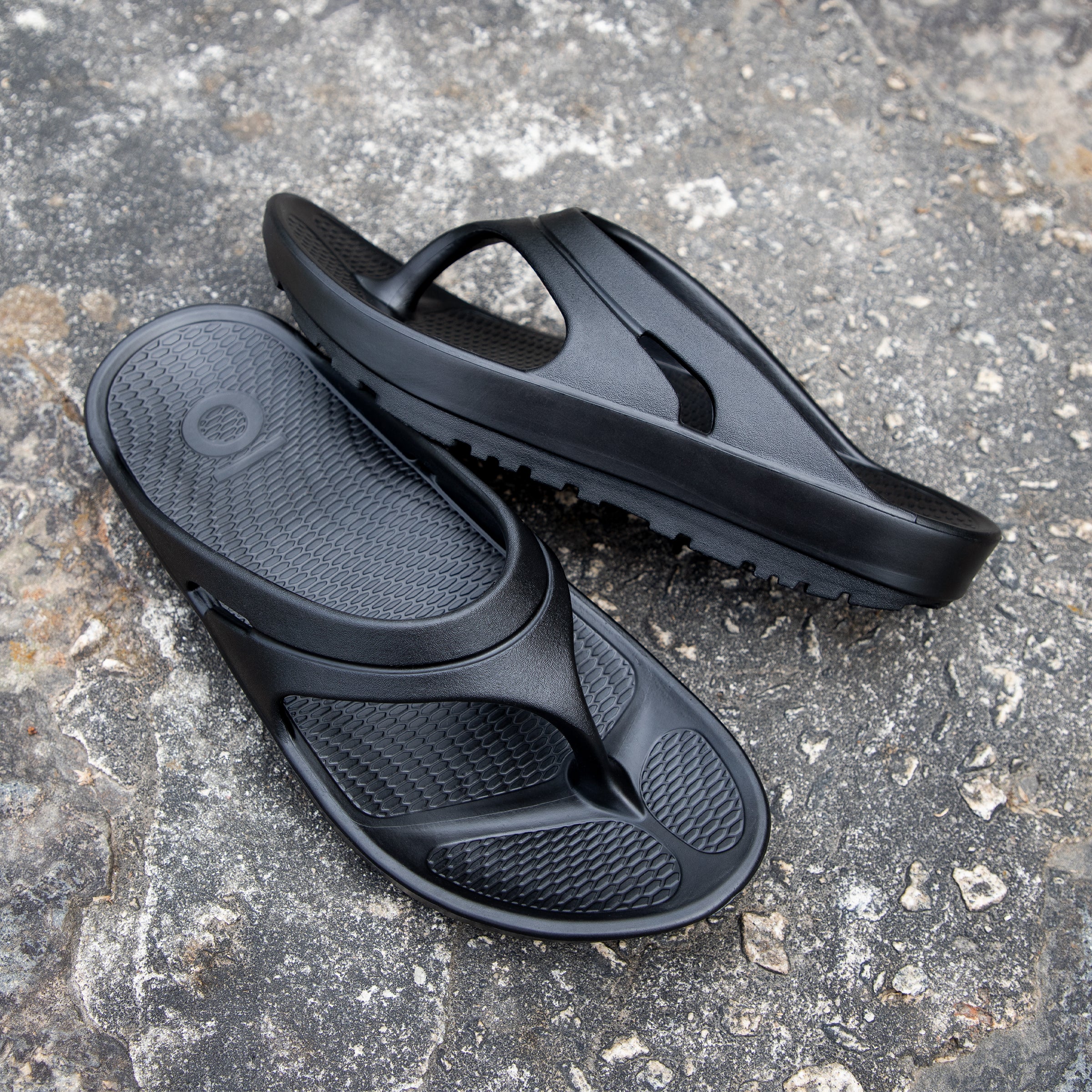 Youth Recovery Flip Flop, Cool Your Jets Black